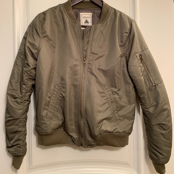 Ardene Green Bomber Jacket - Picture 1 of 3